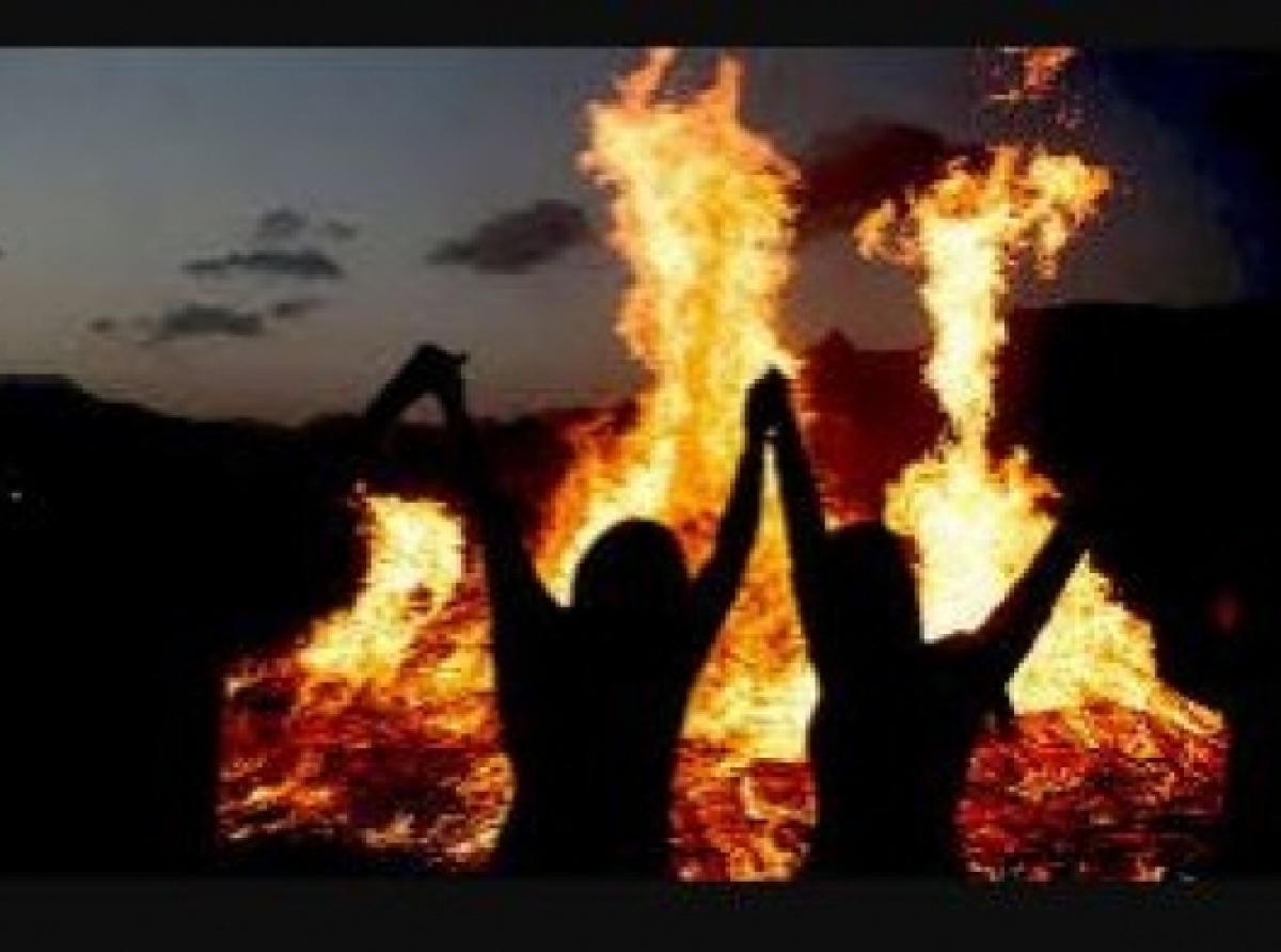 Iranians make the last Wednesday of the year memorable